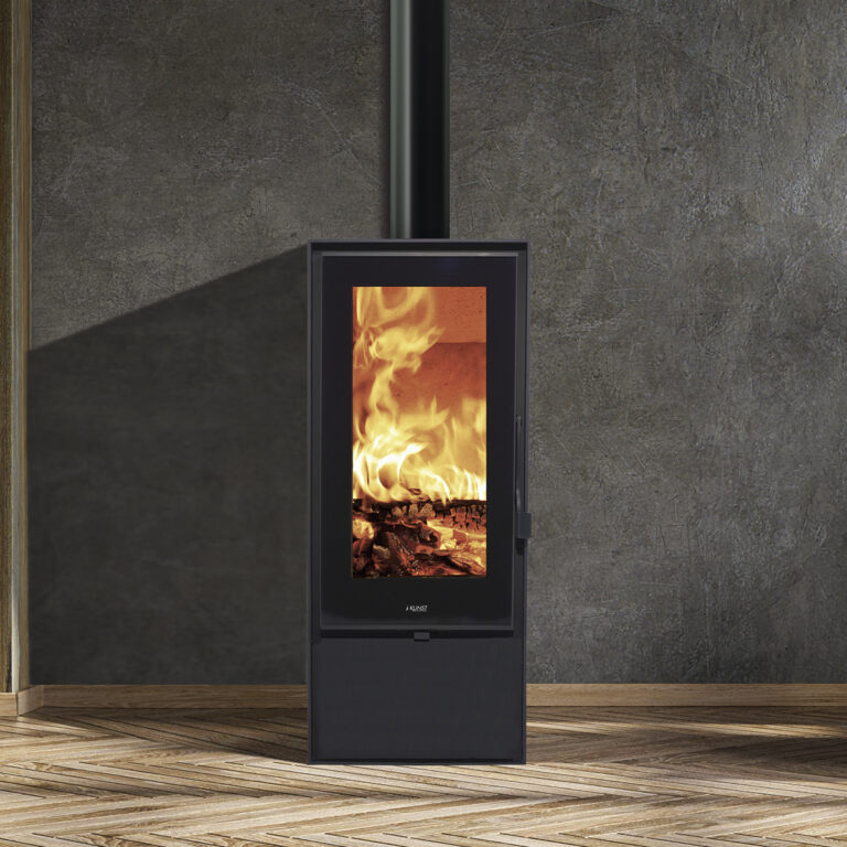 Kaminofen Kunst Stove Willow Stand Ofen GmbH ofen.gmbh Willow Stand - Kaminofen von Kunst Stoves mit unterem Holzfach