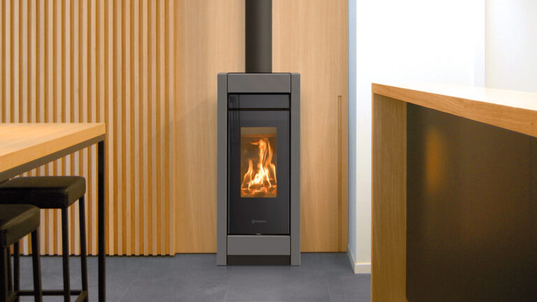 Thermorossi Essenza wood metalcolor – Originalfoto des Herstellers im Wohnambiente